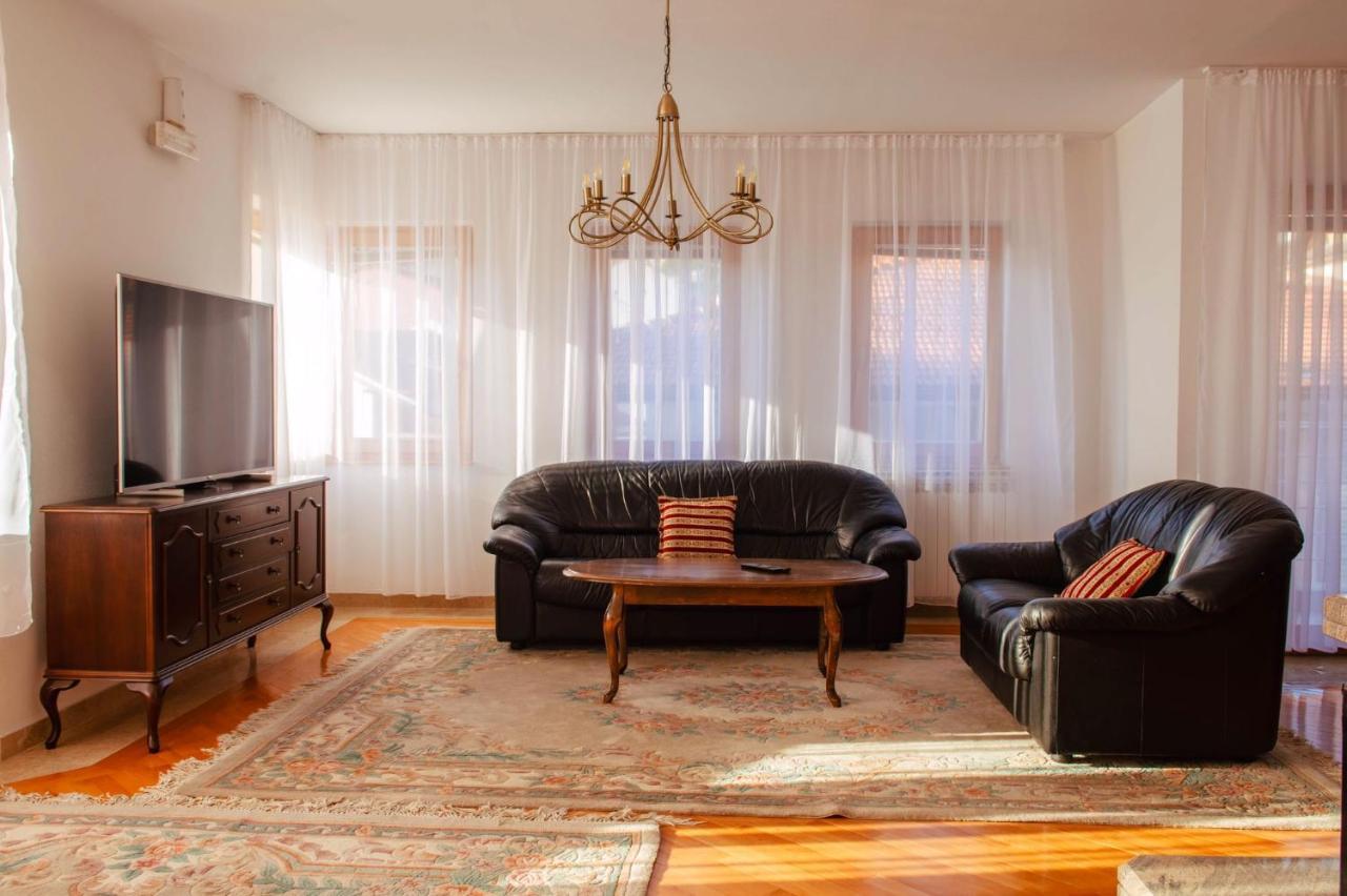 Appartamento Beautiful Duplex In Heart Of Old Town - Free Parking SJJ Esterno foto