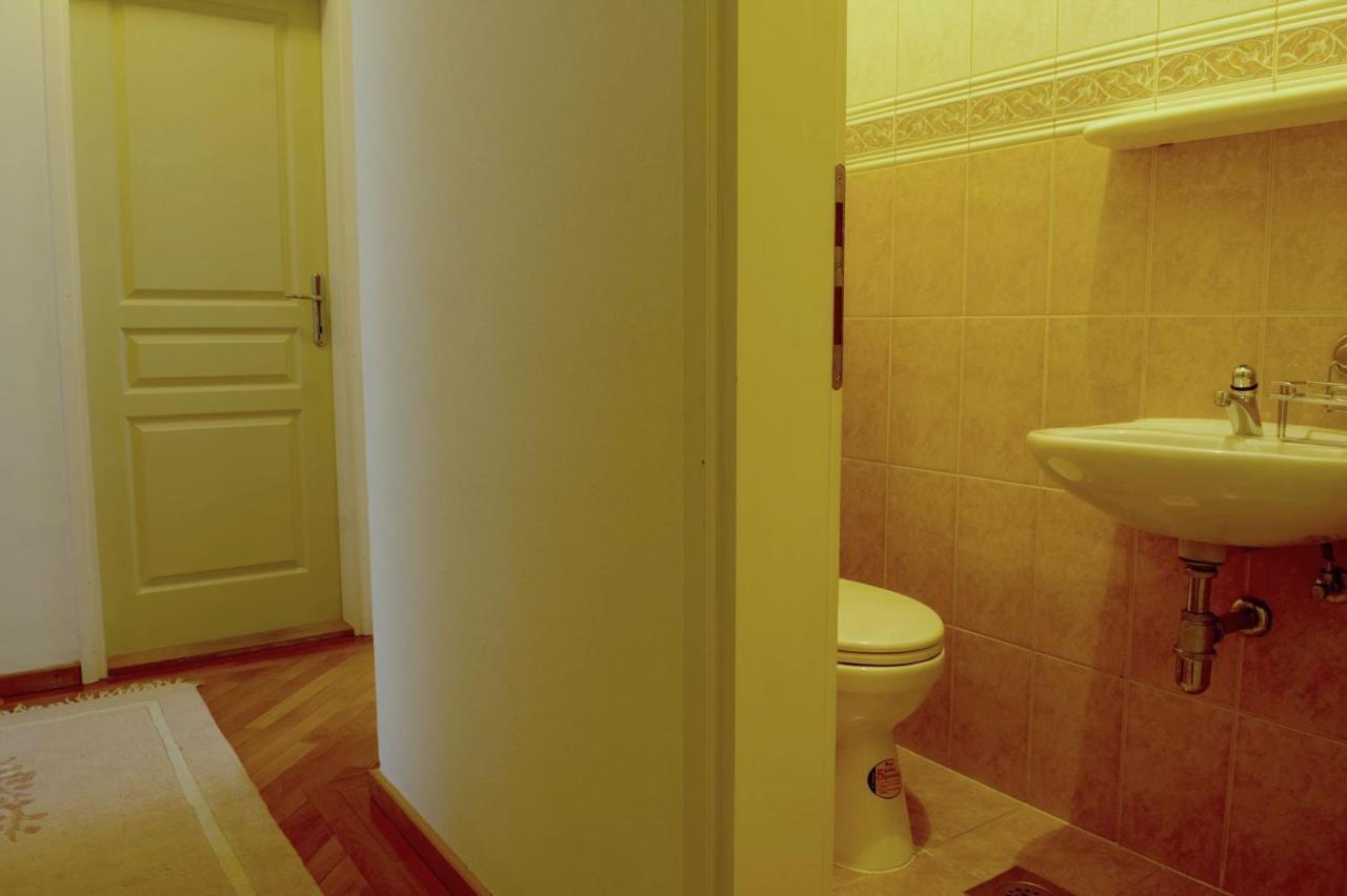Appartamento Beautiful Duplex In Heart Of Old Town - Free Parking SJJ Esterno foto
