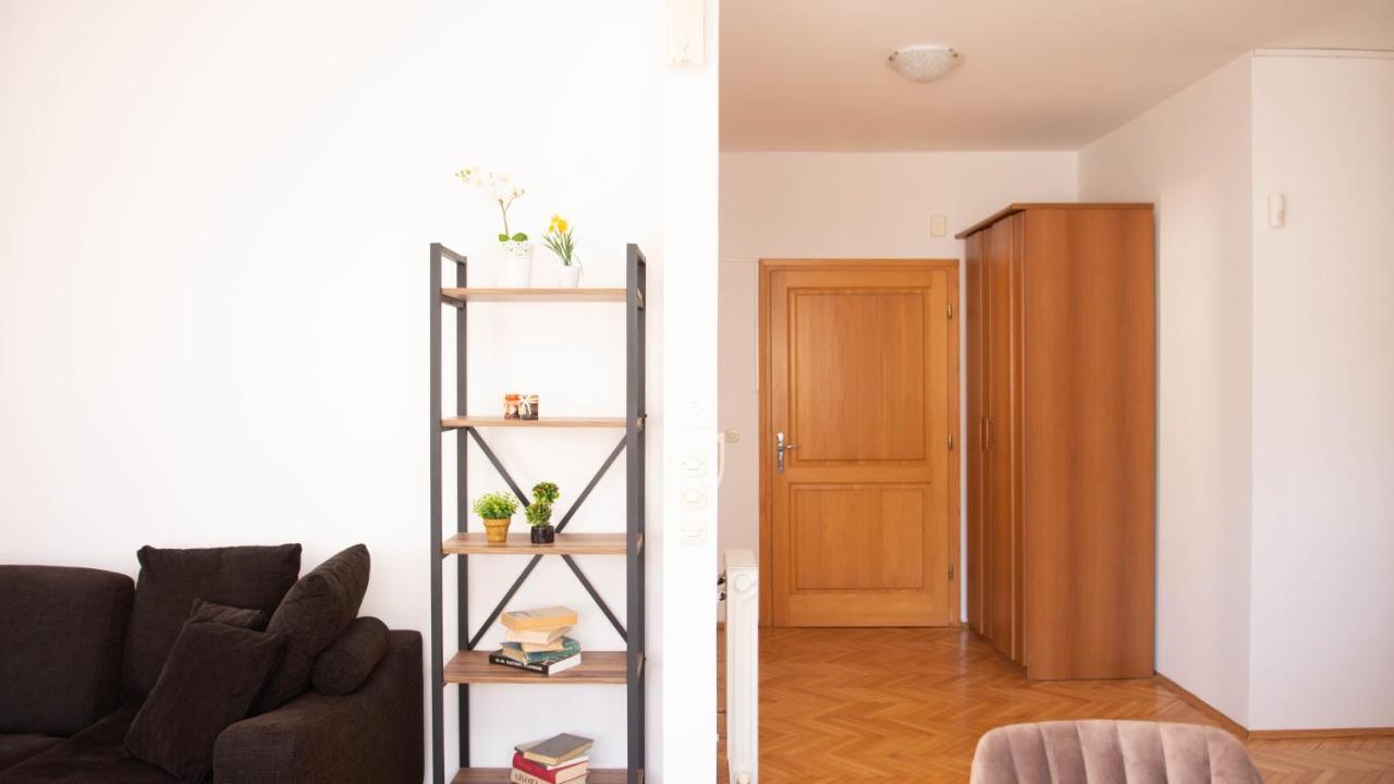 Appartamento Beautiful Duplex In Heart Of Old Town - Free Parking SJJ Esterno foto